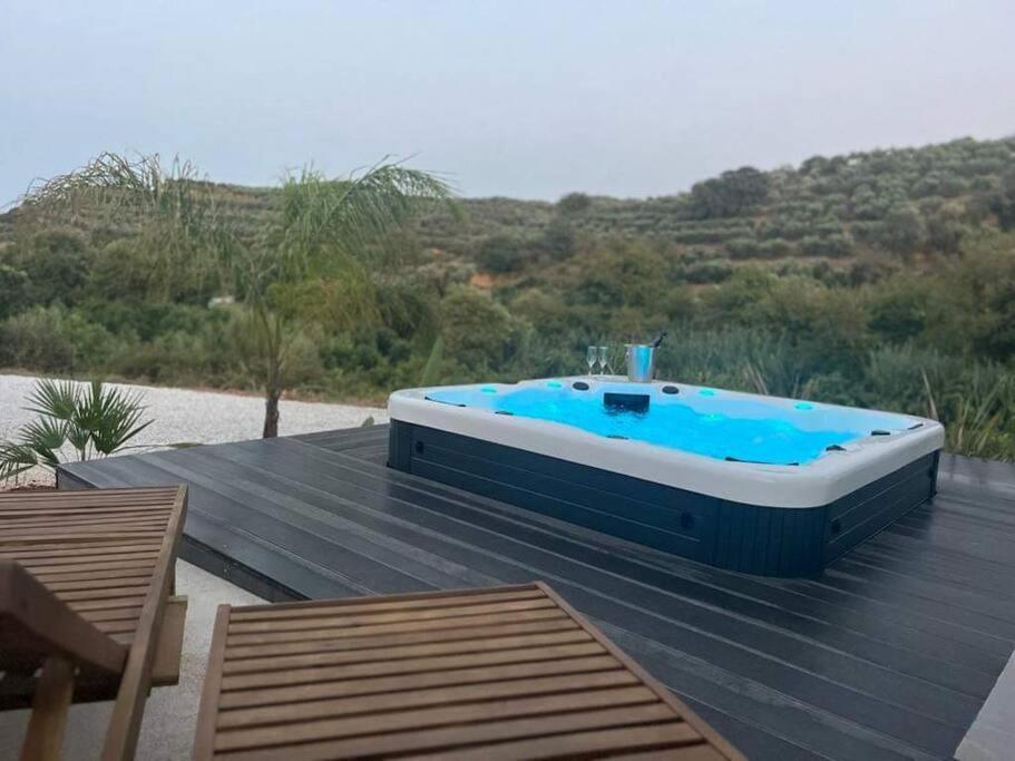 Ek Ornelakis, Luxury Country House With Jacuzzi Hanya Dış mekan fotoğraf